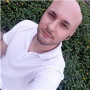 Professor de italiano ensina para todas as idades